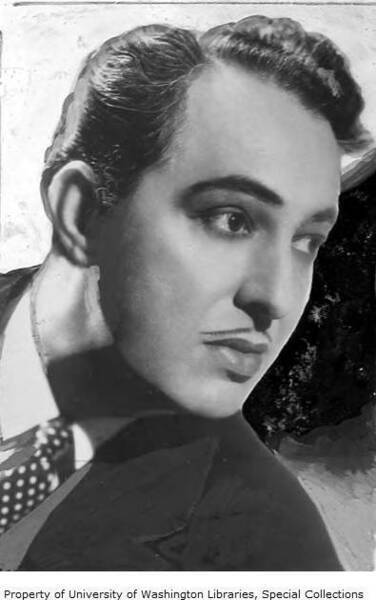 Download the full-sized image of Comedian Rae Bourbon