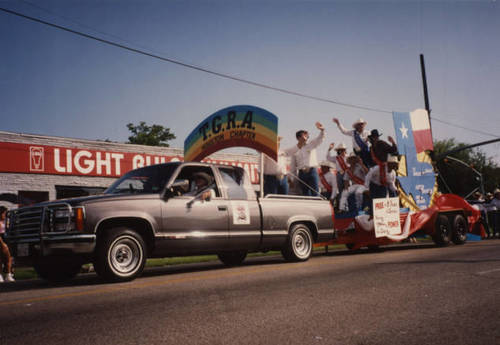 Download the full-sized image of Houston Gay Pride parade