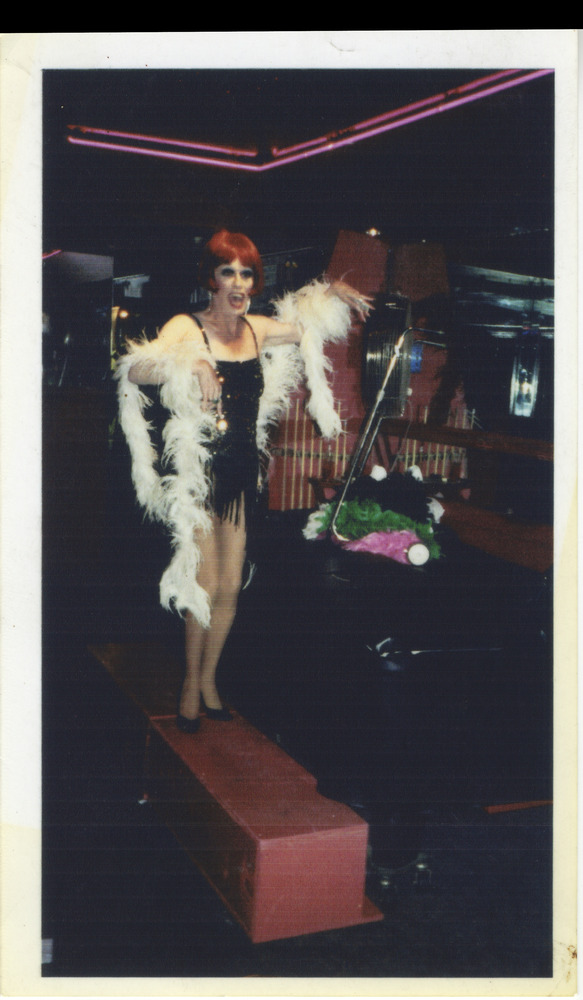 Download the full-sized image of Photo of Unknown Queen in Red Wig