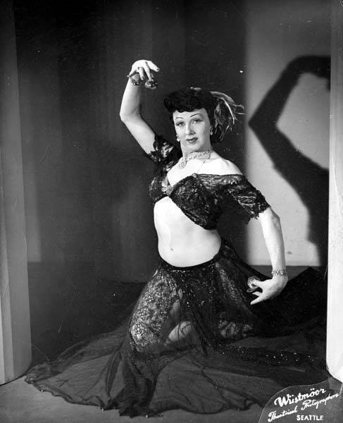 Download the full-sized image of Jackie Starr posing in her Arabian Nights dance costume