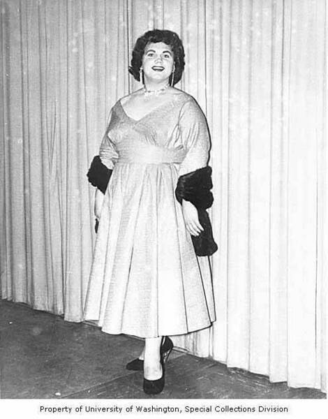 Download the full-sized image of Countess Estelle as a brunette