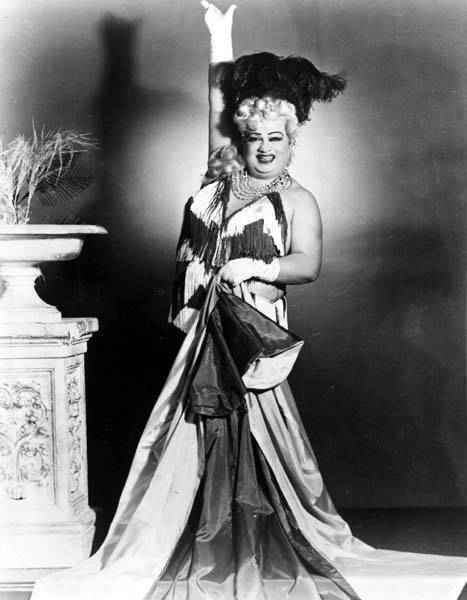 Download the full-sized image of Hotcha Hinton in black feathered hat